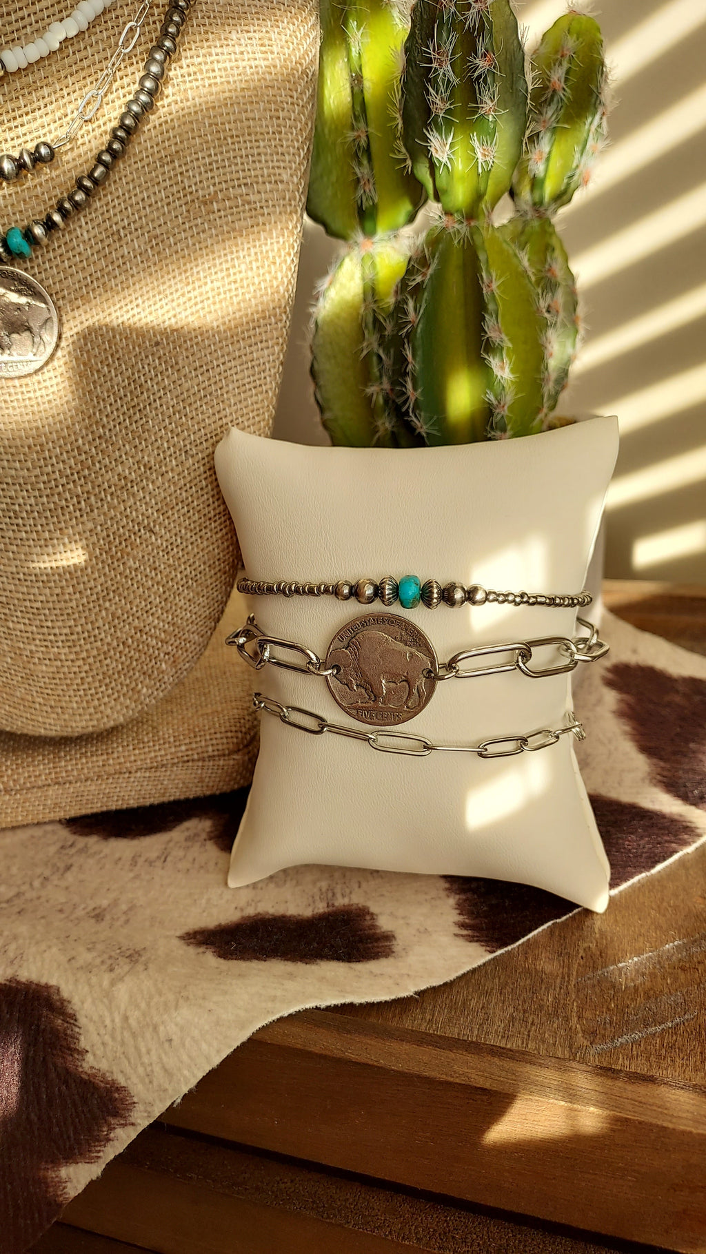 Simple stack chain bracelet