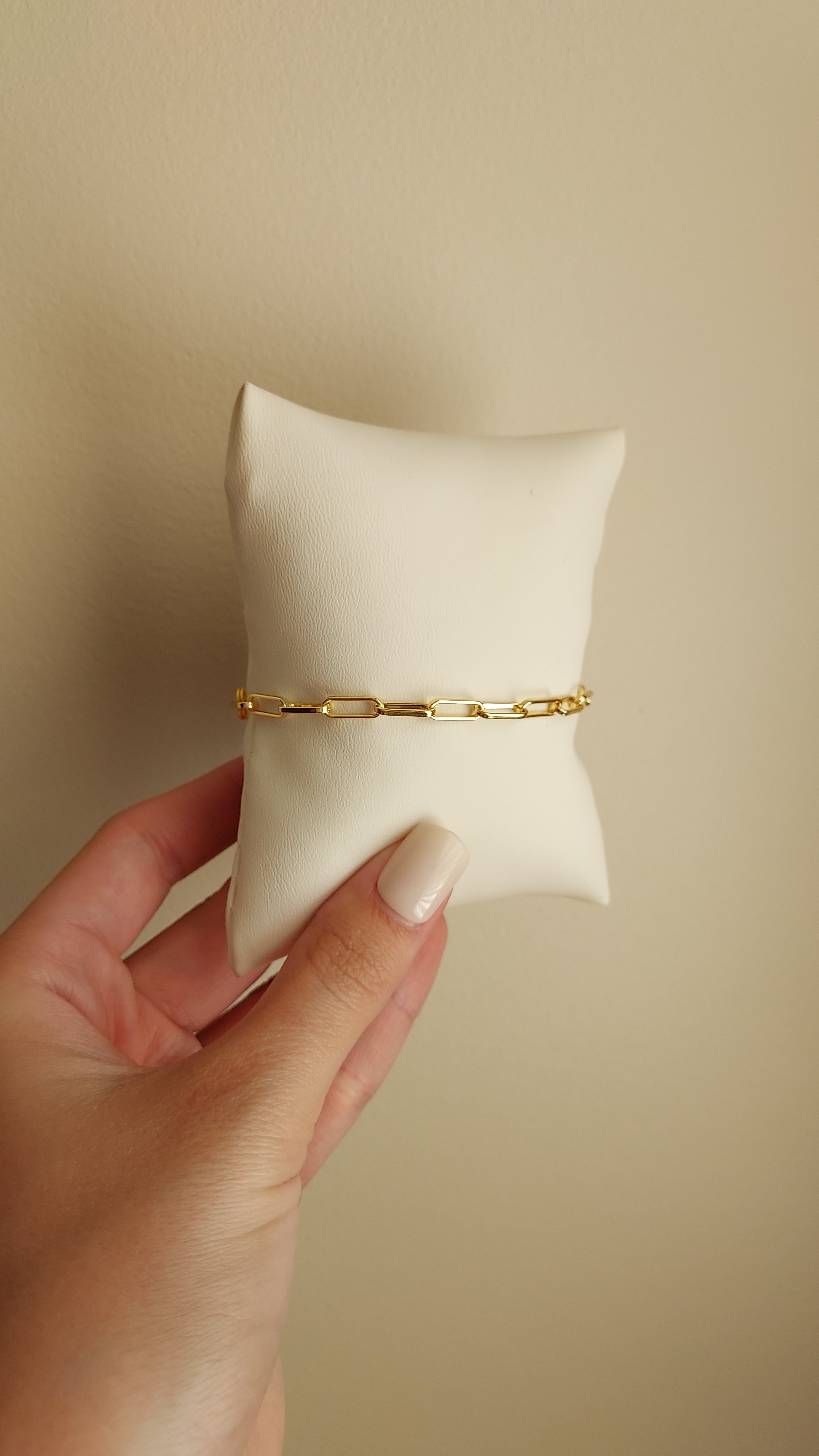 Dainty Gold Paperclip Bracelet